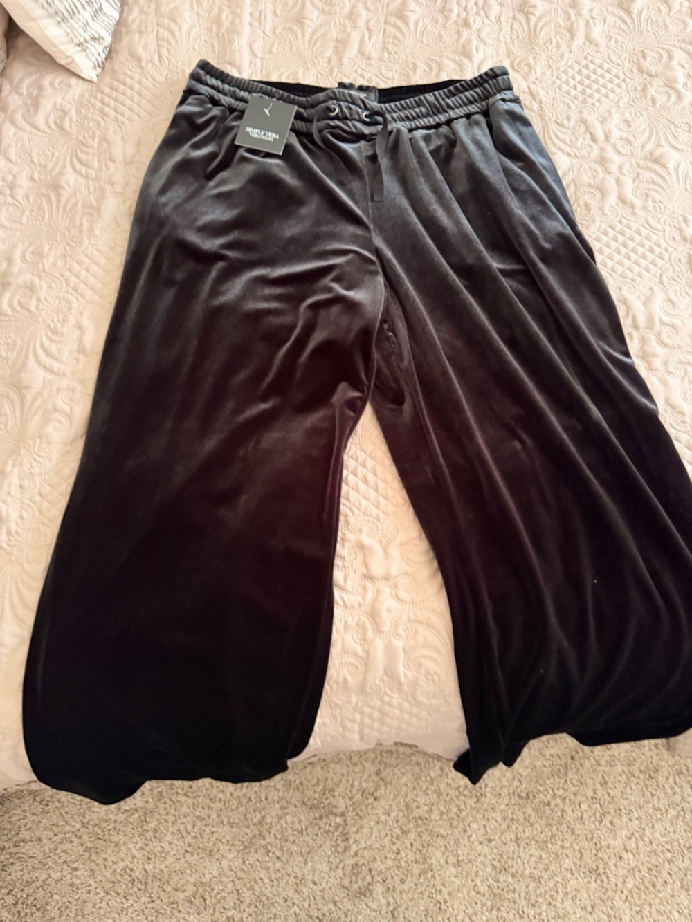 Simply Vera Vera Wang Velvet Joggers in Deep Burgundy